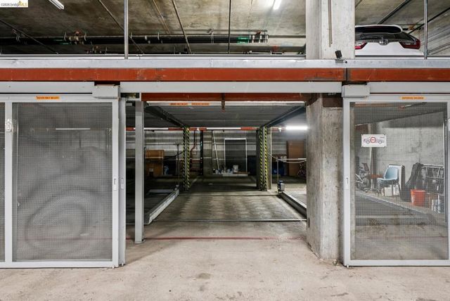 6465 San Pablo 203, Oakland, CA 94608