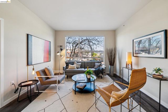 6465 San Pablo 203, Oakland, CA 94608