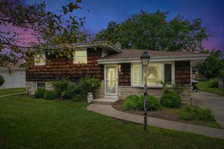 7944 Santa Mary COURT, Mount Pleasant, WI 53406