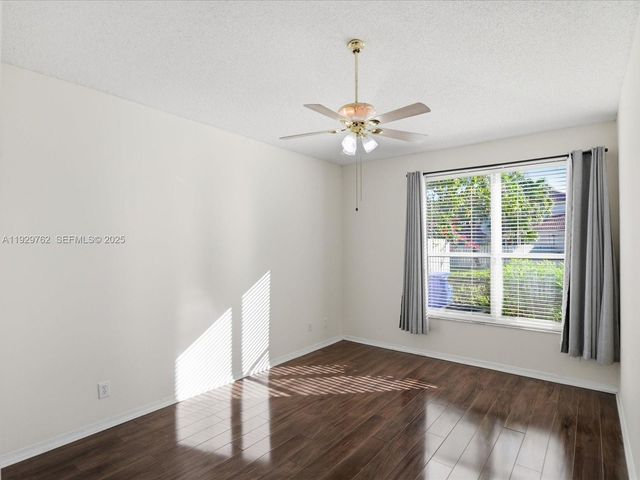 865 NW 132nd Ave, Pembroke Pines, FL 33028