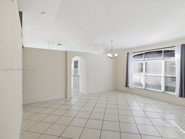 865 NW 132nd Ave, Pembroke Pines, FL 33028