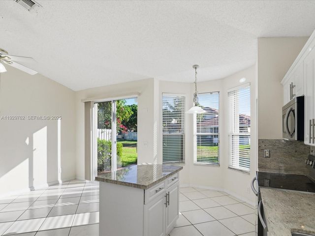 865 NW 132nd Ave, Pembroke Pines, FL 33028