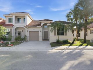 865 NW 132nd Ave, Pembroke Pines, FL 33028