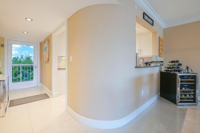 3930 Inverrary Boulevard 603-D, Lauderhill, FL 33319