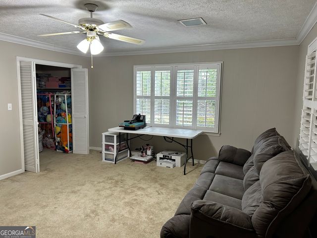 459 Prince Avenue, Swainsboro, GA 30401