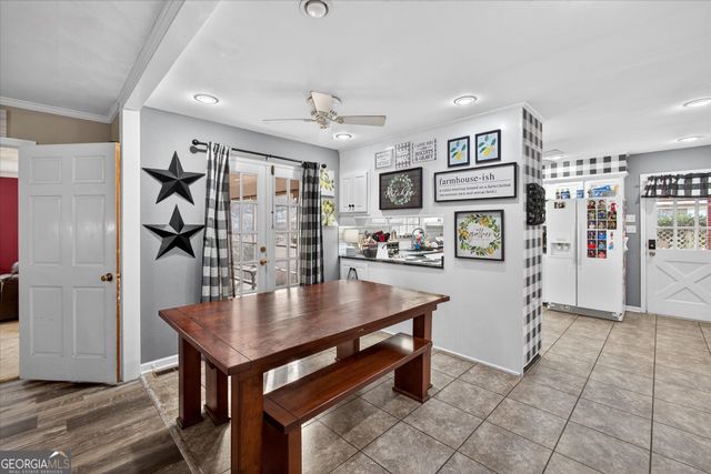 459 Prince Avenue, Swainsboro, GA 30401