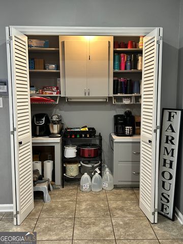 459 Prince Avenue, Swainsboro, GA 30401