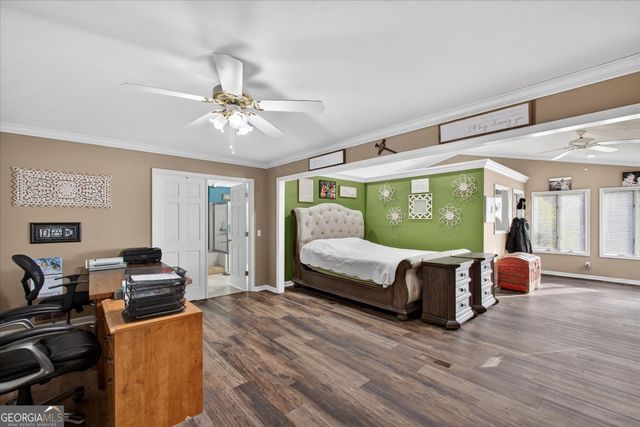 459 Prince Avenue, Swainsboro, GA 30401