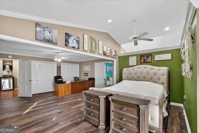 459 Prince Avenue, Swainsboro, GA 30401