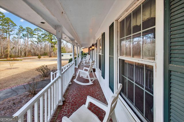 459 Prince Avenue, Swainsboro, GA 30401