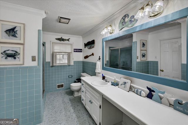 459 Prince Avenue, Swainsboro, GA 30401