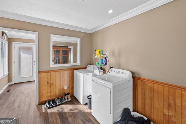 459 Prince Avenue, Swainsboro, GA 30401