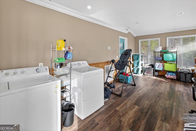 459 Prince Avenue, Swainsboro, GA 30401