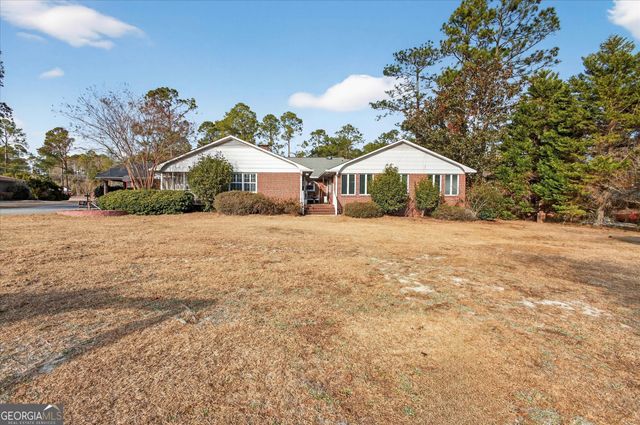 459 Prince Avenue, Swainsboro, GA 30401