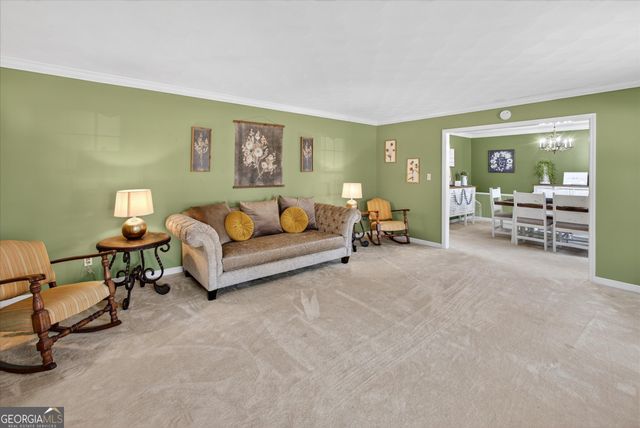 459 Prince Avenue, Swainsboro, GA 30401