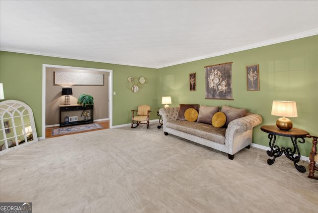 459 Prince Avenue, Swainsboro, GA 30401