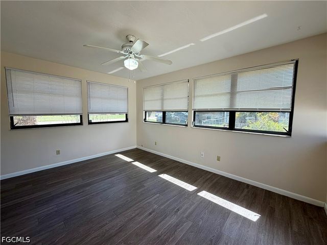 122 Roosevelt AVE, Lehigh Acres, FL 33936