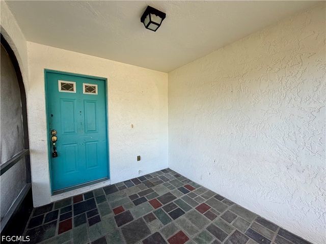 122 Roosevelt AVE, Lehigh Acres, FL 33936