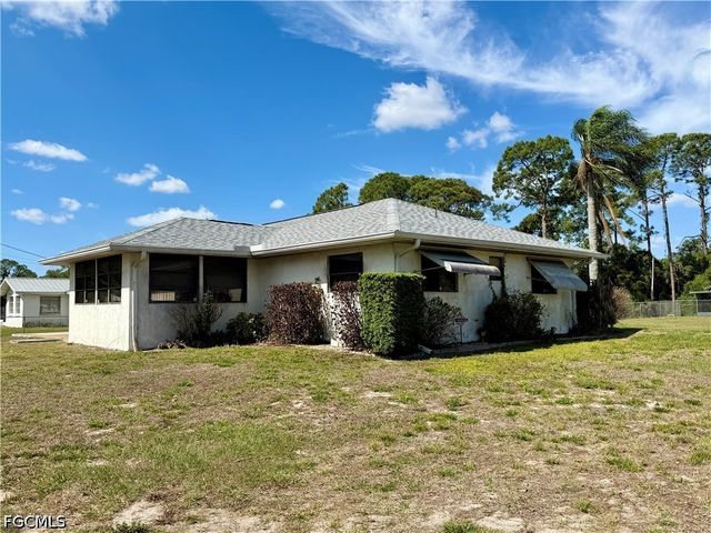 122 Roosevelt AVE, Lehigh Acres, FL 33936