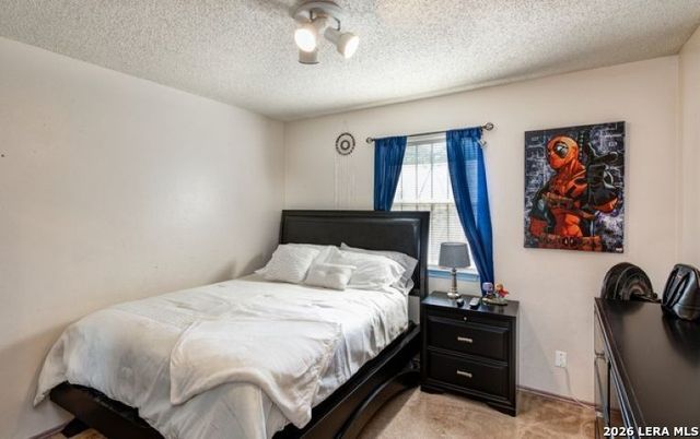 11410 RED FEATHER LN, San Antonio, TX 78245