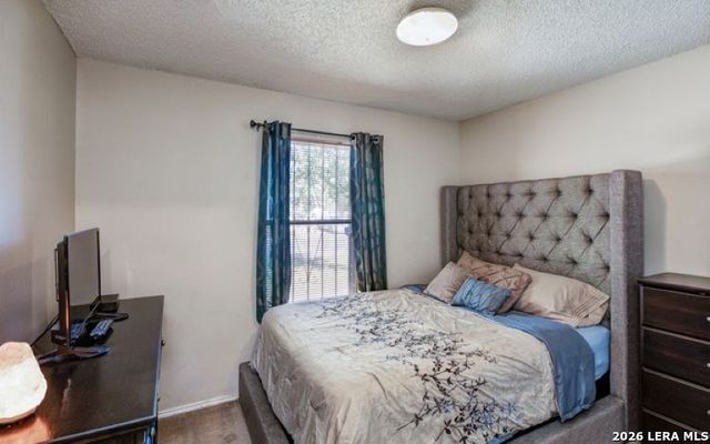 11410 RED FEATHER LN, San Antonio, TX 78245