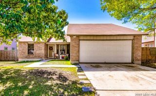 11410 RED FEATHER LN, San Antonio, TX 78245