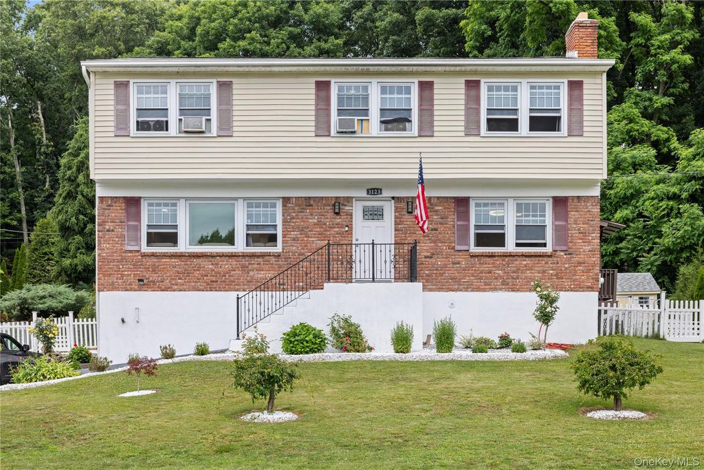 3123 Douglas Drive, Yorktown Heights, NY 10598 — exterior