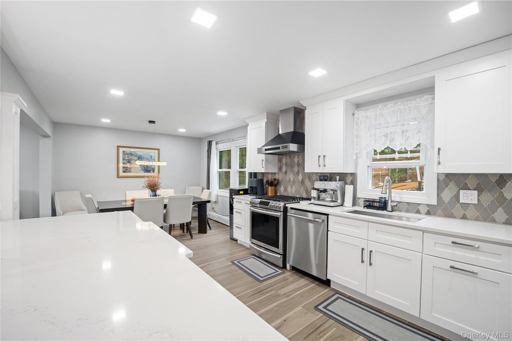 3123 Douglas Drive, Yorktown Heights, NY 10598 — photo 4