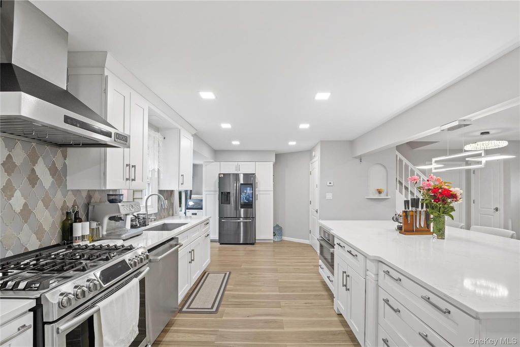 3123 Douglas Drive, Yorktown Heights, NY 10598 — photo 5