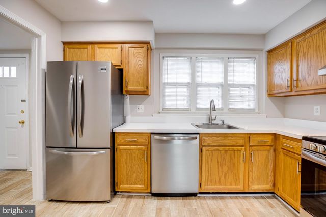 14507 SAINT GERMAIN DR, Centreville, VA 20121