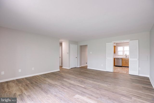 14507 SAINT GERMAIN DR, Centreville, VA 20121