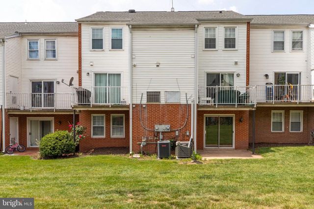 14507 SAINT GERMAIN DR, Centreville, VA 20121