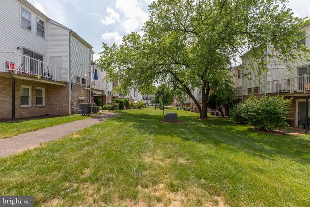 14507 SAINT GERMAIN DR, Centreville, VA 20121