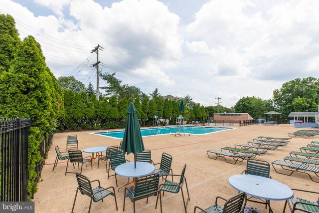 14507 SAINT GERMAIN DR, Centreville, VA 20121