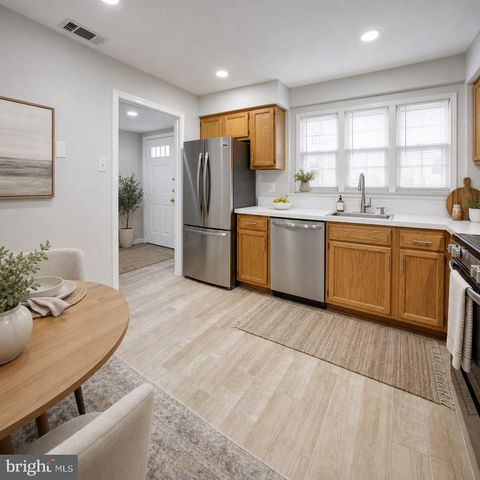 14507 SAINT GERMAIN DR, Centreville, VA 20121