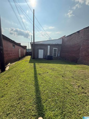 206 MAIN STREET N, Warrior, AL 35180