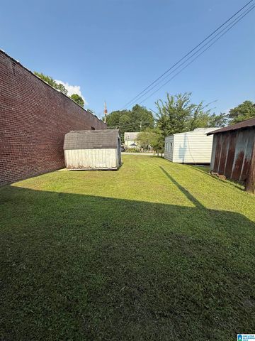 206 MAIN STREET N, Warrior, AL 35180