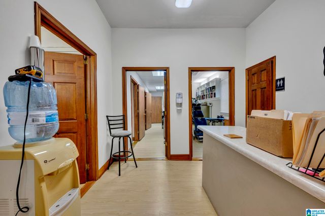 206 MAIN STREET N, Warrior, AL 35180