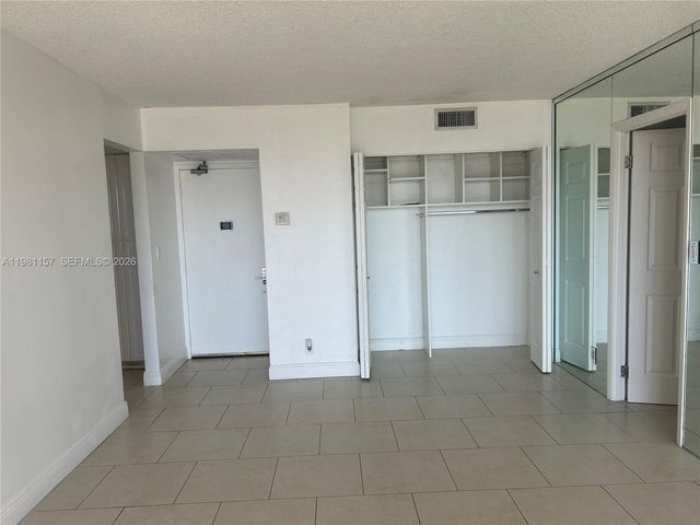 20301 W Country Club Drive 1224, Aventura, FL 33180