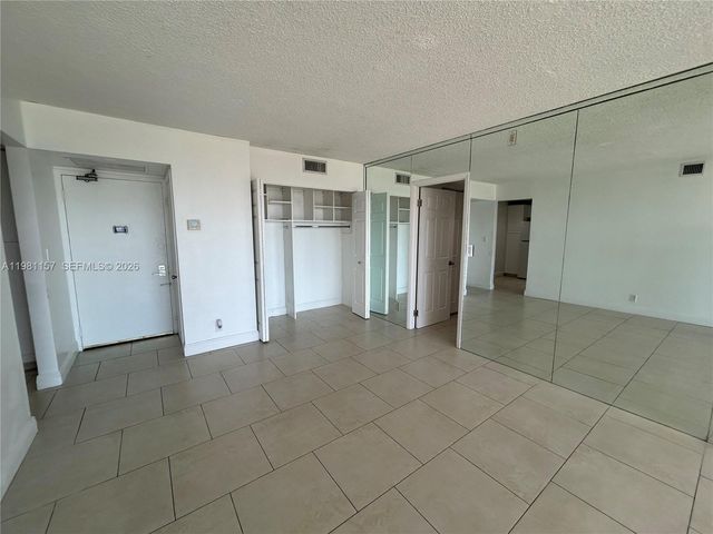 20301 W Country Club Drive 1224, Aventura, FL 33180