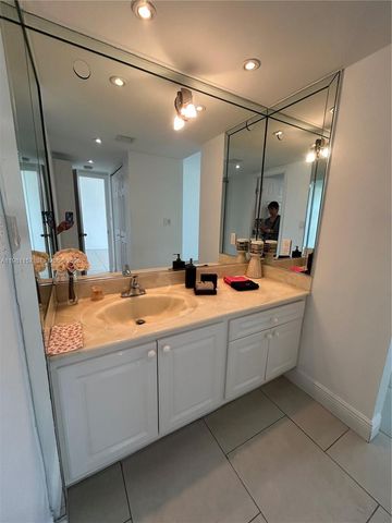 20301 W Country Club Drive 1224, Aventura, FL 33180