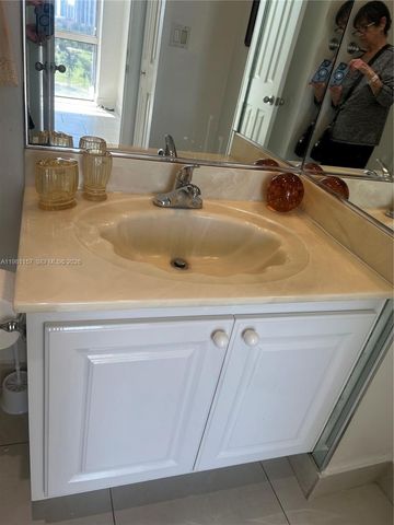 20301 W Country Club Drive 1224, Aventura, FL 33180