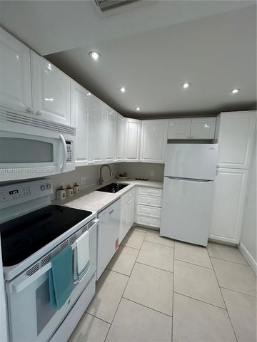 20301 W Country Club Drive 1224, Aventura, FL 33180