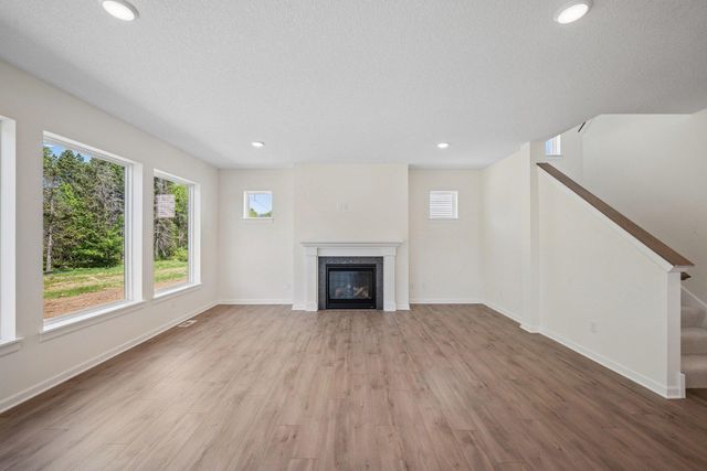 6160 Everest Court N, Plymouth, MN 55446