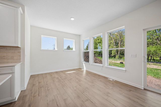 6160 Everest Court N, Plymouth, MN 55446