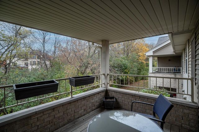 18425 Emerald DRIVE #G, Brookfield, WI 53045