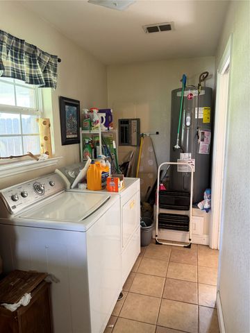 2520 Emerald Forest Drive, Burleson, TX 76028
