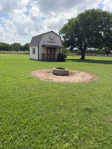 2520 Emerald Forest Drive, Burleson, TX 76028