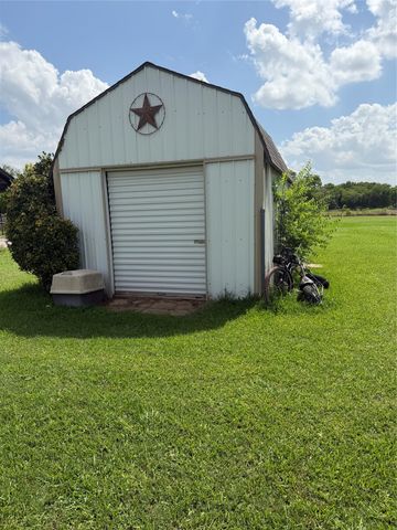 2520 Emerald Forest Drive, Burleson, TX 76028