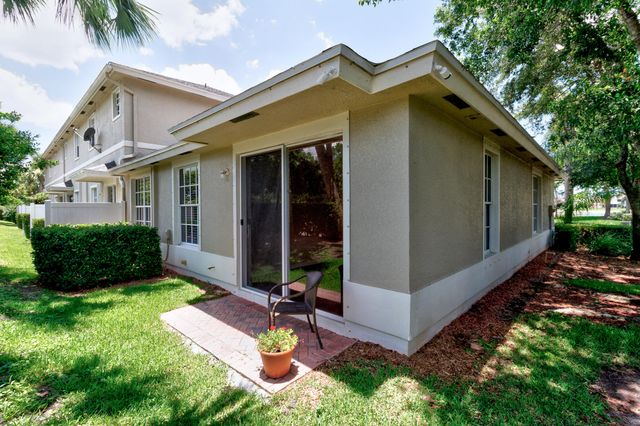 9975 E Villa Circle, Vero Beach, FL 32966